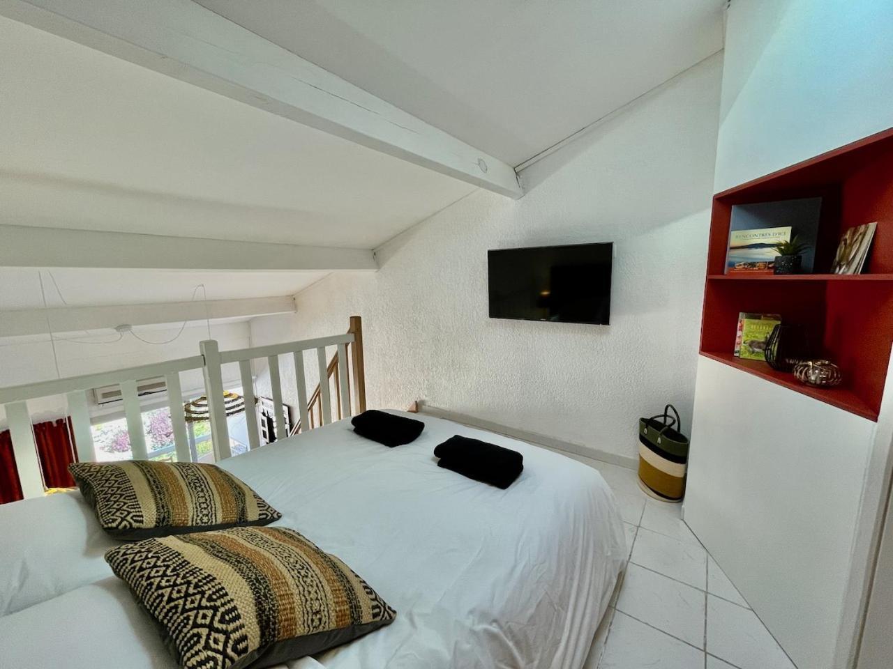 شقة Golfes Clairs - Duplex Climatise - Wifi أرجيليه- سور- مير المظهر الخارجي الصورة
